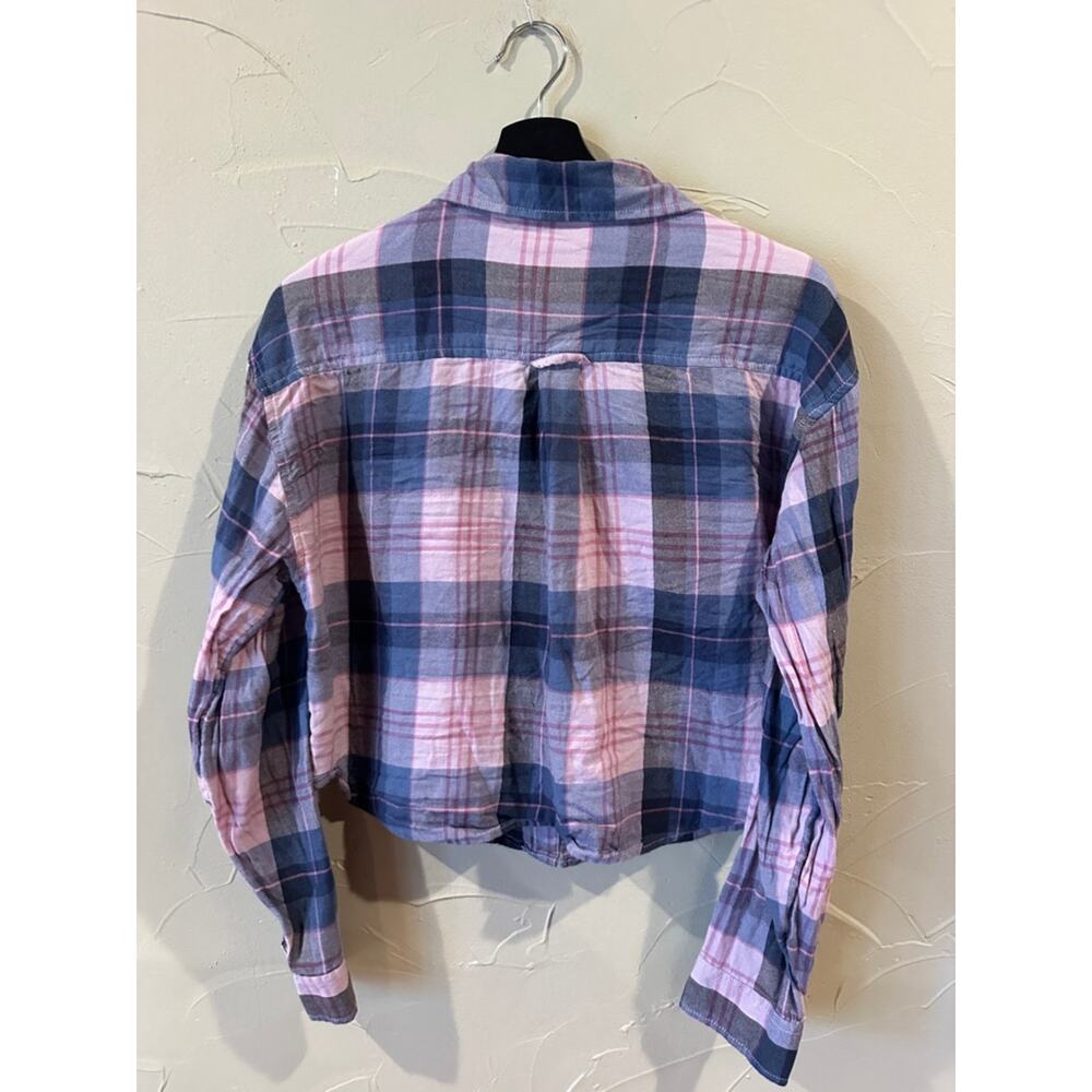 American Eagle Pink & Navy Plaid Shirt - Picture 6 of 6